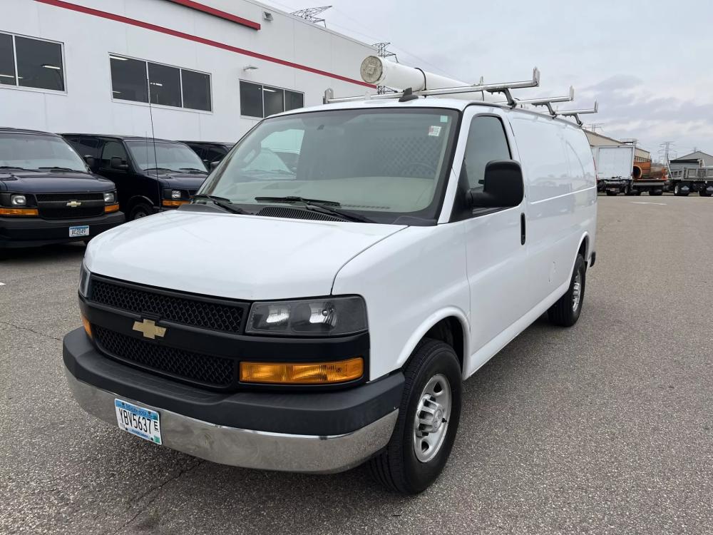 2018 Chevrolet Express | Photo 1 of 20