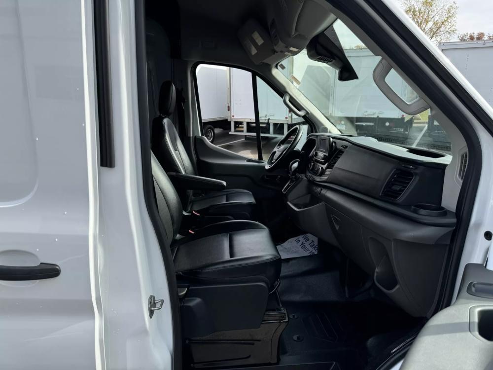 2023 Ford Transit | Photo 18 of 21