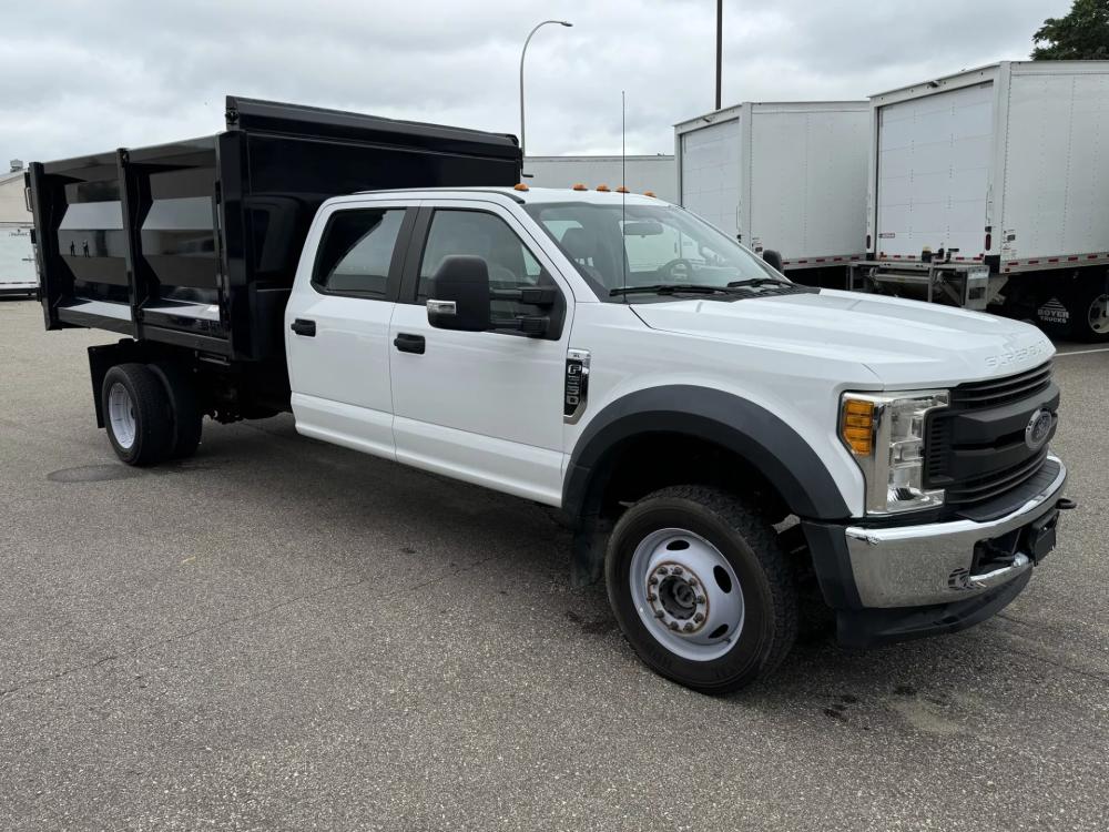 2017 Ford F-550 | Photo 6 of 16