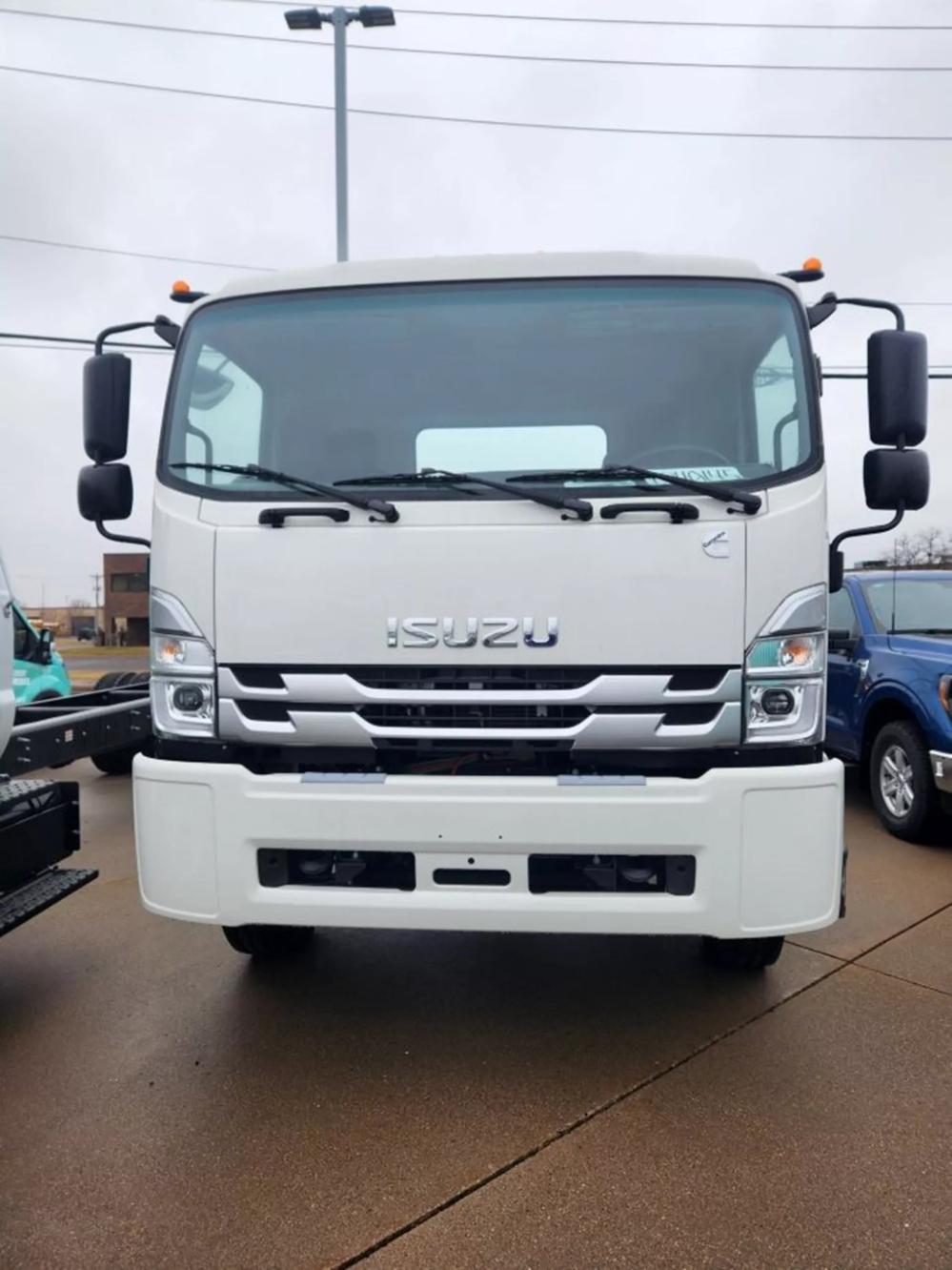 2024 Isuzu Ftr | Photo 1 of 4