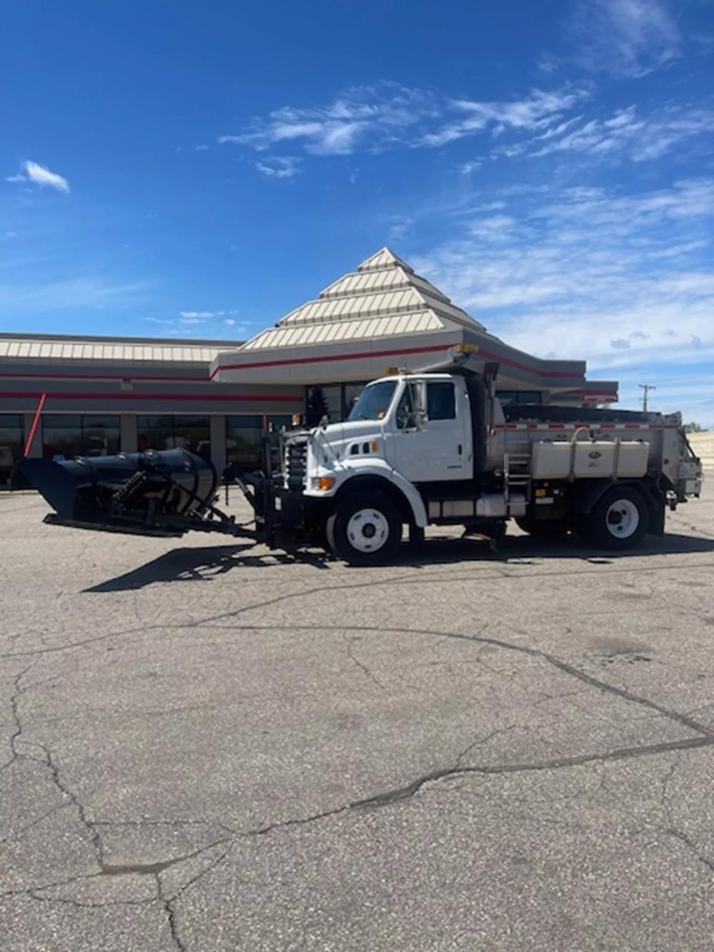 2007 Sterling L7500 | Photo 1 of 15