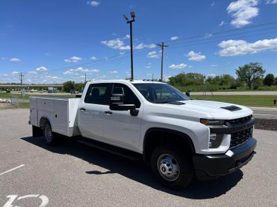 2022 Chevrolet 3500 | Thumbnail Photo 13 of 21