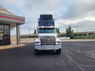 2025 Western Star 47X | Thumbnail Photo 3 of 17