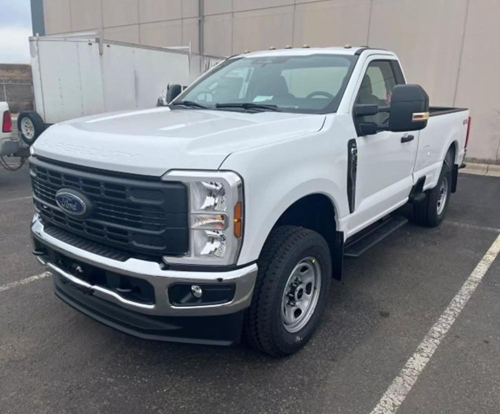 2024 Ford F-350 | Photo 1 of 9