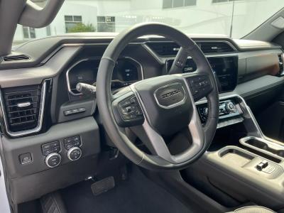 2024 Gmc Denali | Thumbnail Photo 4 of 19