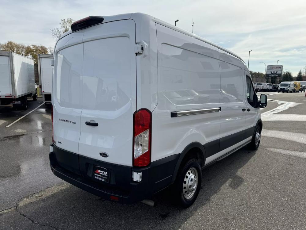 2023 Ford Transit | Photo 5 of 21