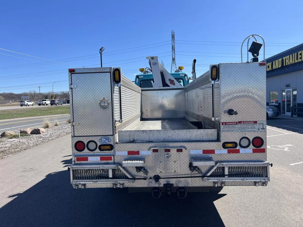 2010 Freightliner M2 106 | Photo 15 of 36