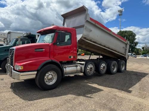 2003 Volvo Truck Vn photo