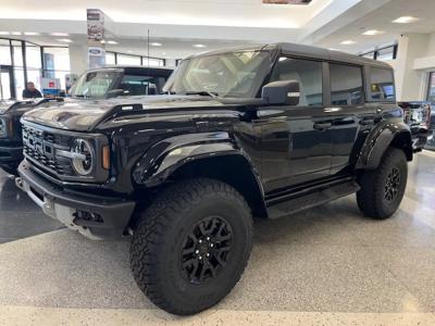 2024 Ford Bronco | Thumbnail Photo 1 of 11