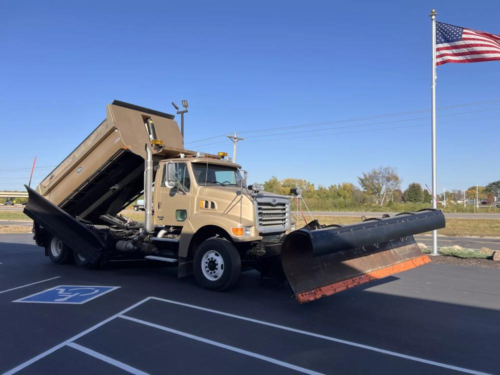 2005 Sterling L9500 | Photo 13 of 21