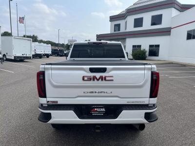 2024 Gmc Denali | Thumbnail Photo 12 of 19