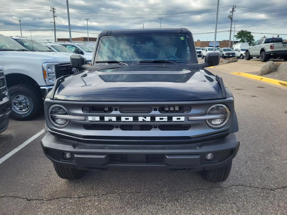 2024 Ford Bronco | Photo 7 of 8