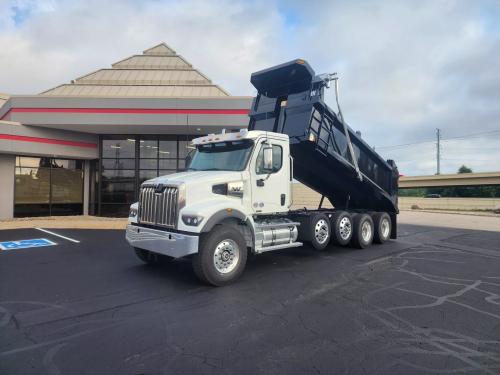 2025 Western Star 47X photo