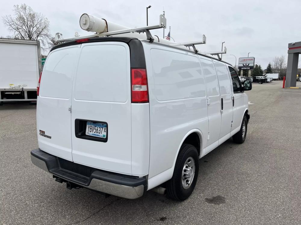 2018 Chevrolet Express | Photo 14 of 20