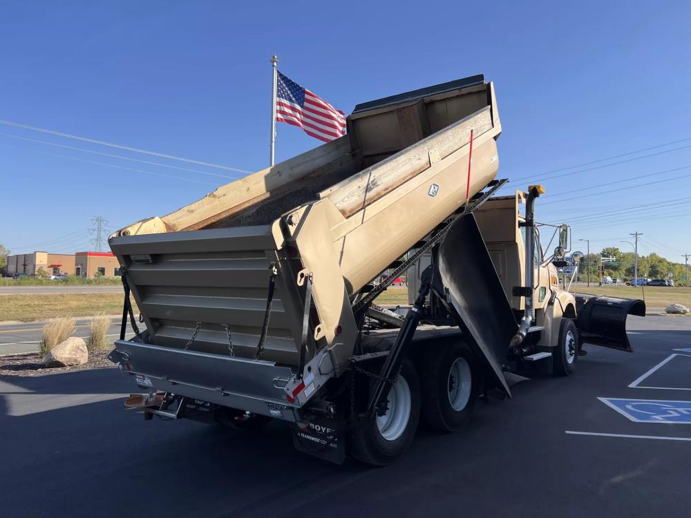 2005 Sterling L9500 | Photo 15 of 21