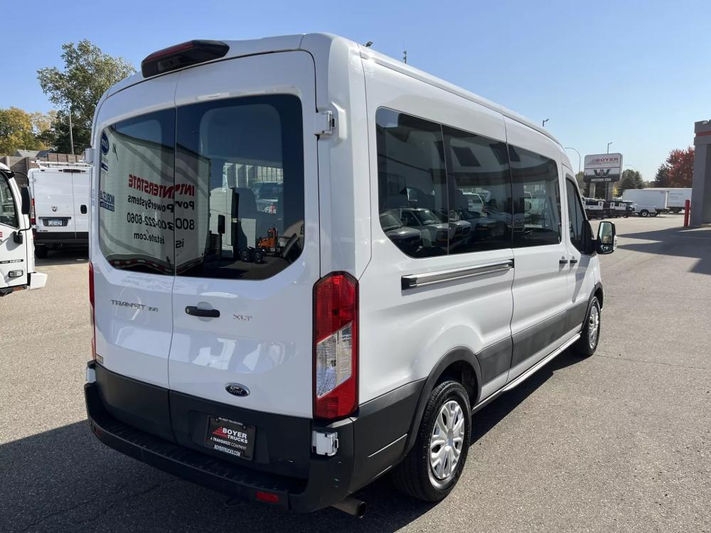 2022 Ford Transit | Photo 17 of 23