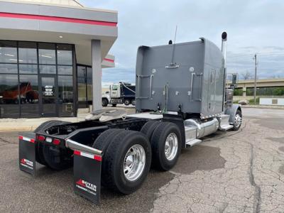 2022 Peterbilt 389 | Thumbnail Photo 3 of 13