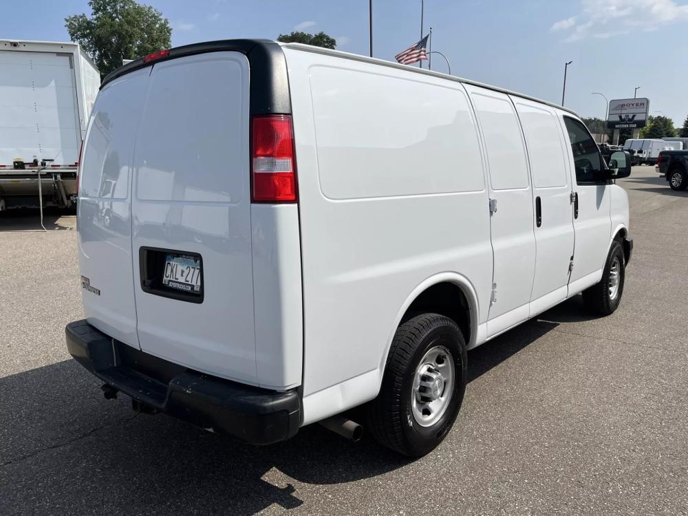 2019 Chevrolet Express | Photo 13 of 20