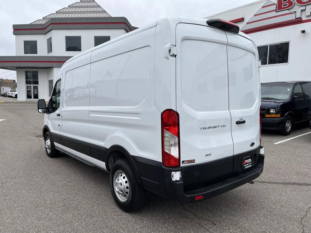 2023 Ford Transit | Photo 3 of 18