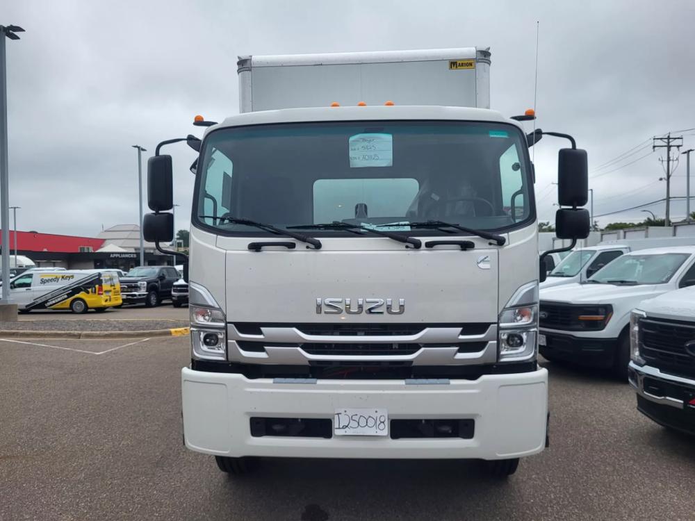 2025 Isuzu Ftr | Photo 3 of 8