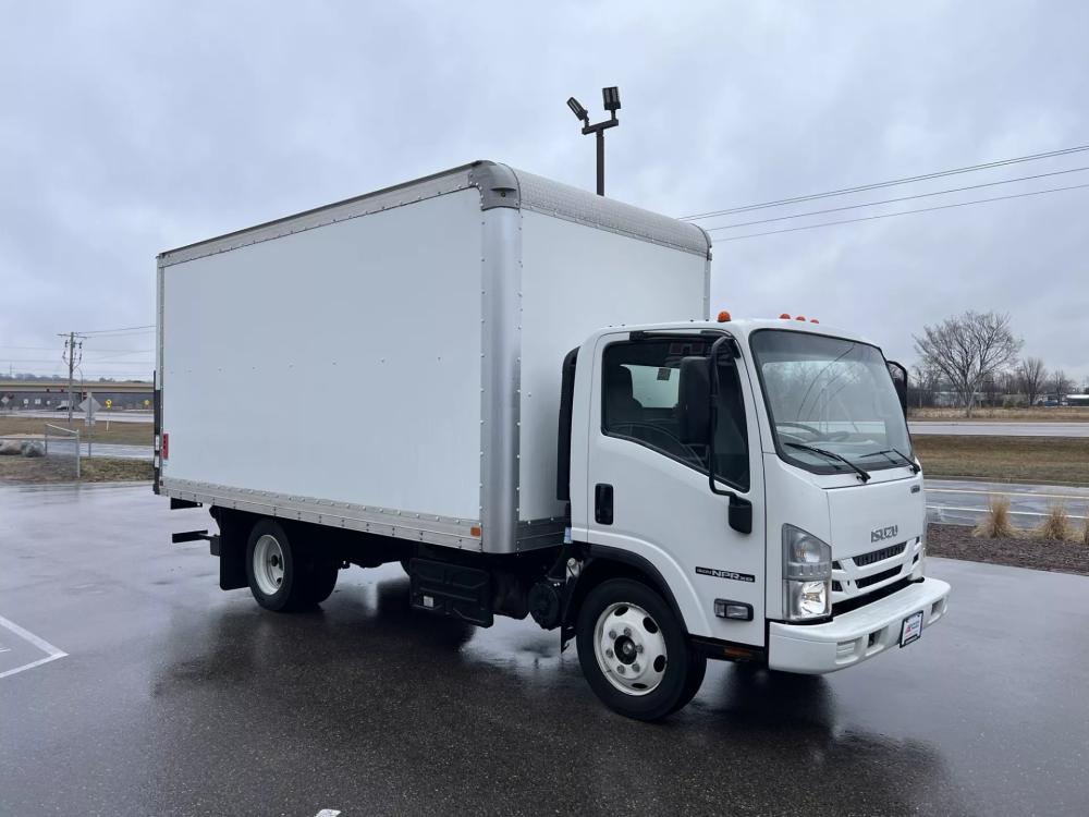 2021 Isuzu Npr | Photo 12 of 17