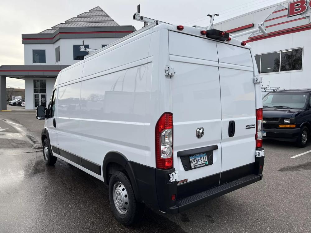 2023 Ram Promaster | Photo 3 of 18