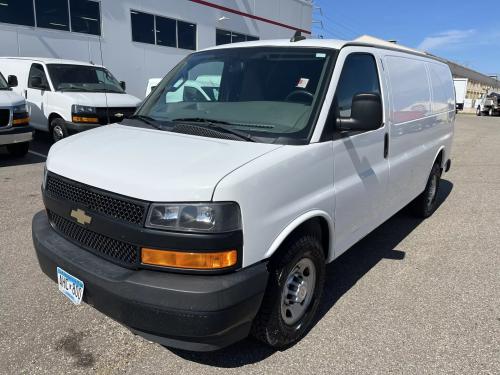 2018 Chevrolet Express photo