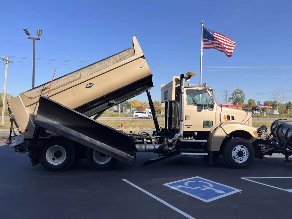 2005 Sterling L9500 | Photo 14 of 21